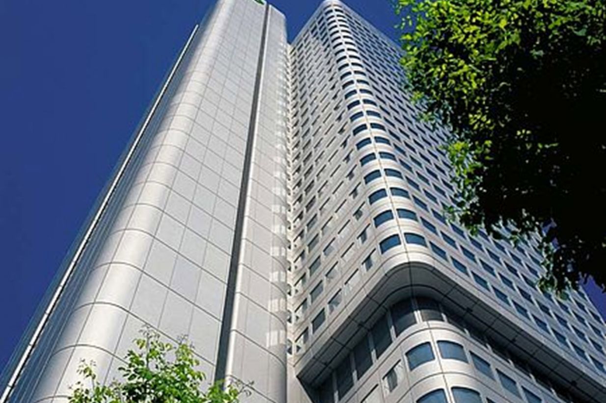 silvertower-01